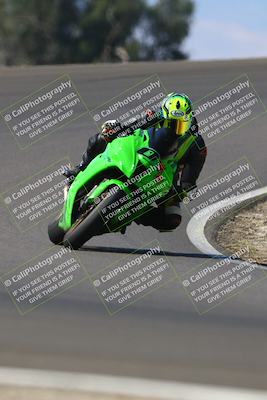 media/Sep-21-2025-TrackDaz (Sun) [[277c75b276]]/A Group/12pm (Turn 2)/